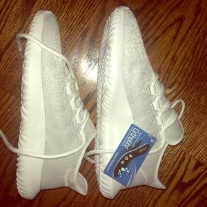 Women adidas size 7.5